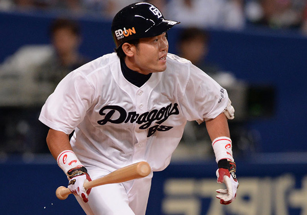 赤坂選手がプロ初安打