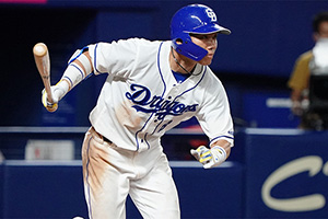 4試合連続でマルチ安打の大島選手