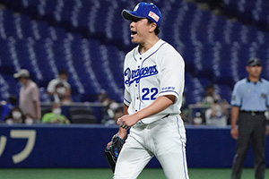 完投で今季初勝利を挙げた大野雄投手