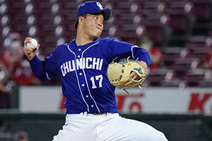 8回途中で降板も4安打1失点のピッチングを見せ2勝目を挙げた柳投手