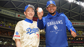 来日初勝利を挙げたメヒア投手