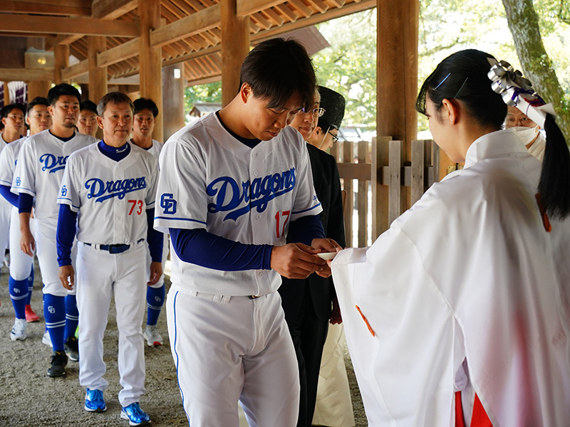 熱田神宮を参拝