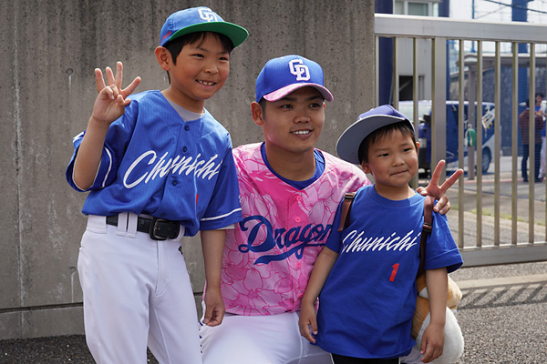 選手と写真撮影会 根尾選手