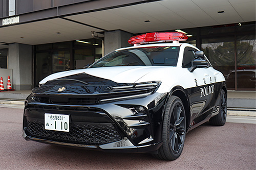 警察車両：パトカー