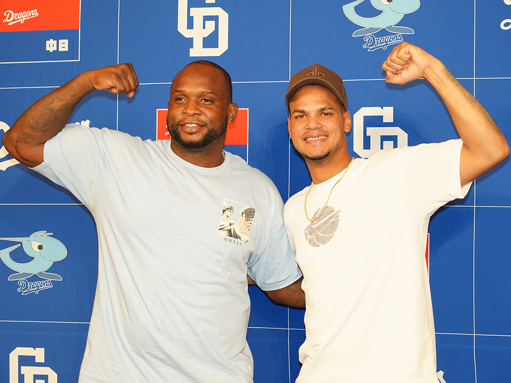 サノー選手、アブレウ投手入団会見