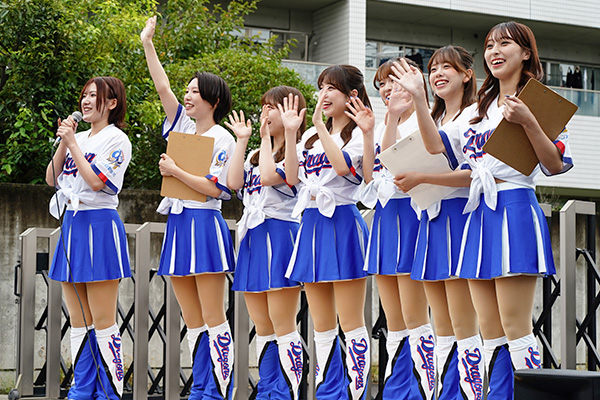トークステージ